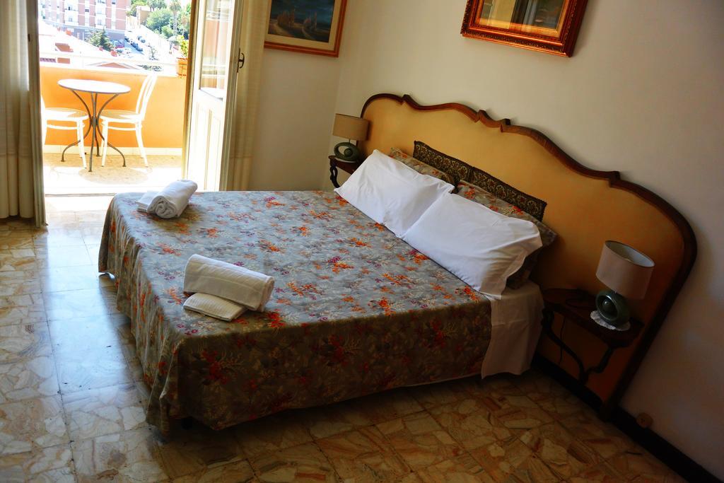 Superpanoramico Bed & Breakfast Cagliari Dış mekan fotoğraf